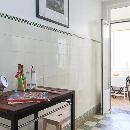 Lxroller Marques Pombal Penthouse Guest house Lisbon