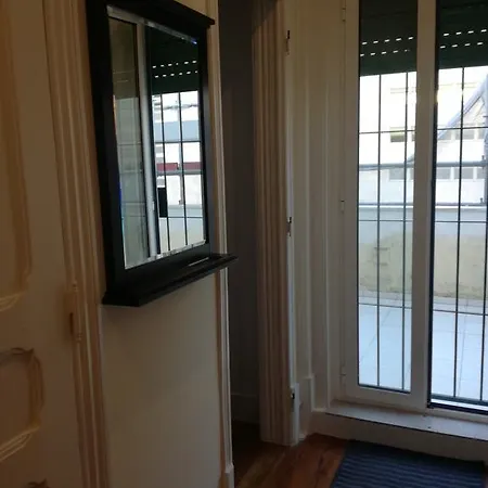 Lxroller Marques Pombal Penthouse Guest house